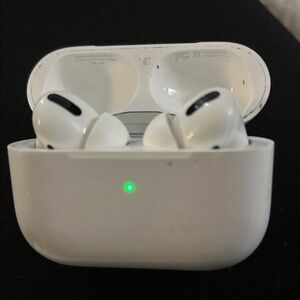 AirPod Pro—Wireless Earbuds with Charging Case - White